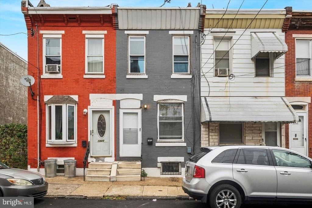 1825 E Harold Street - Photo 0