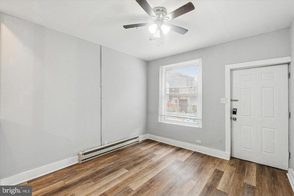 1825 E Harold Street - Photo 2