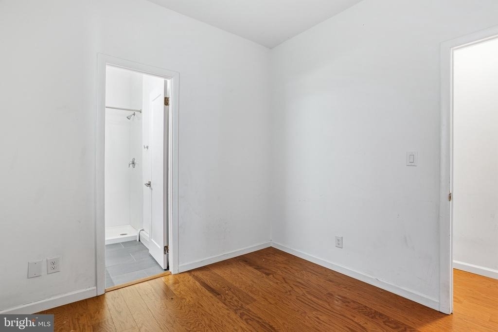 1917 Spring Garden Street - Photo 8