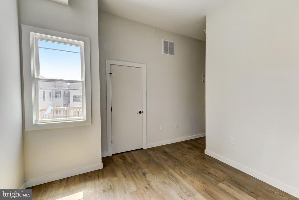 619 N 35th Street - Photo 2