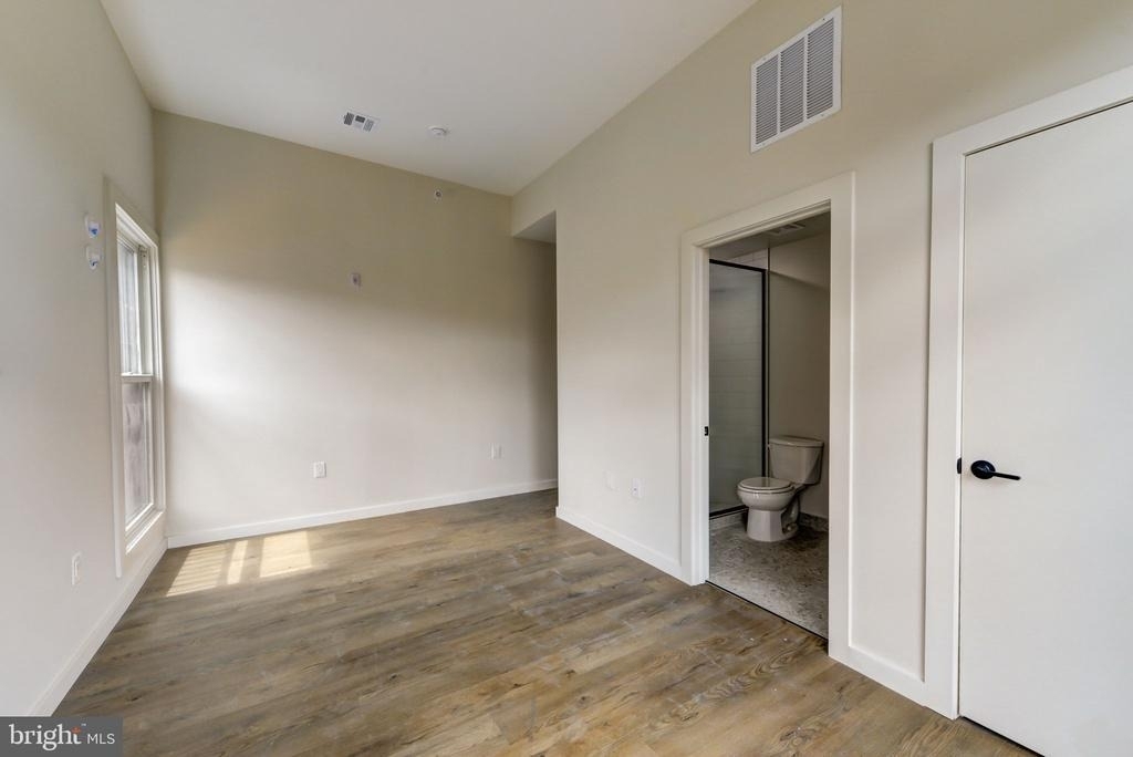 619 N 35th Street - Photo 3