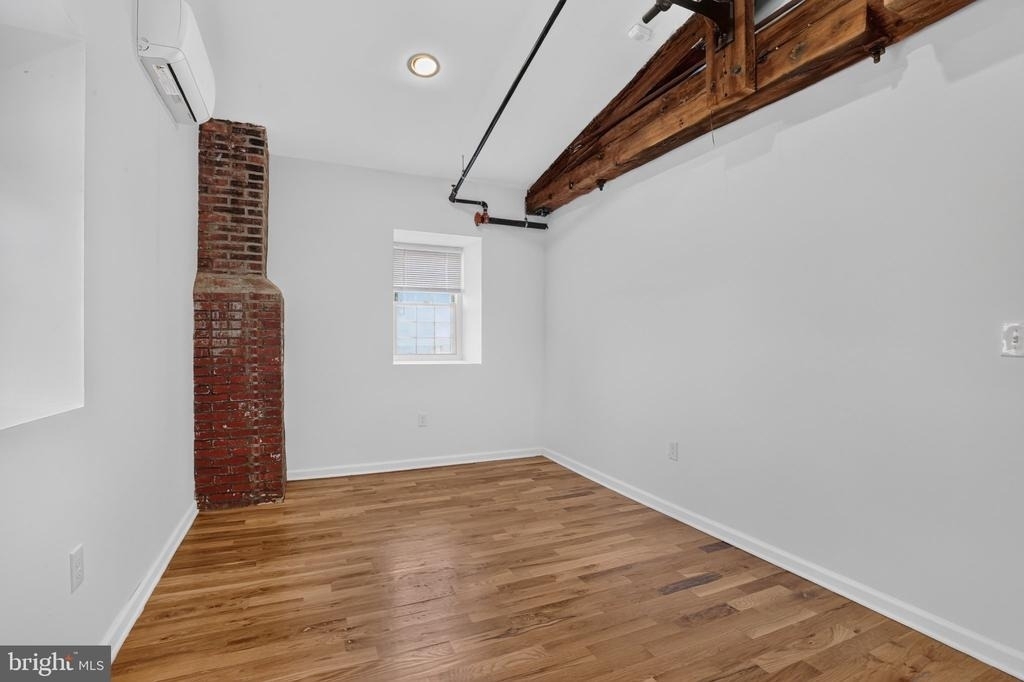 200 W Marshall Street - Photo 3