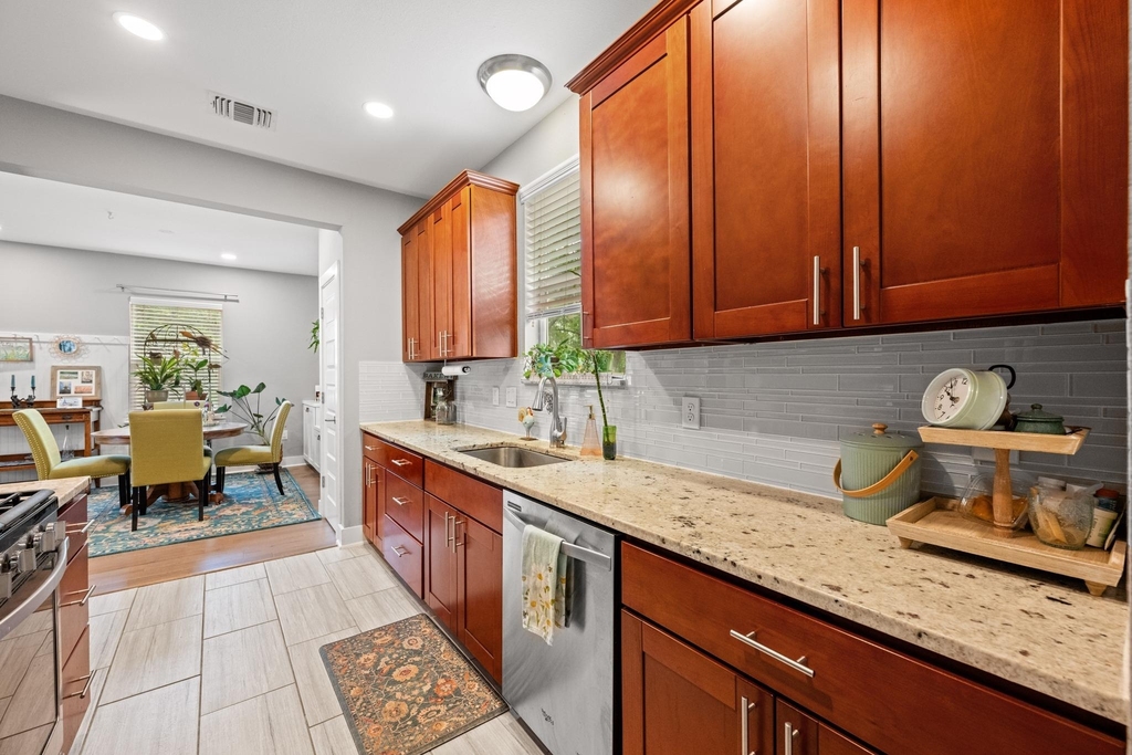 3403 King St - Photo 13