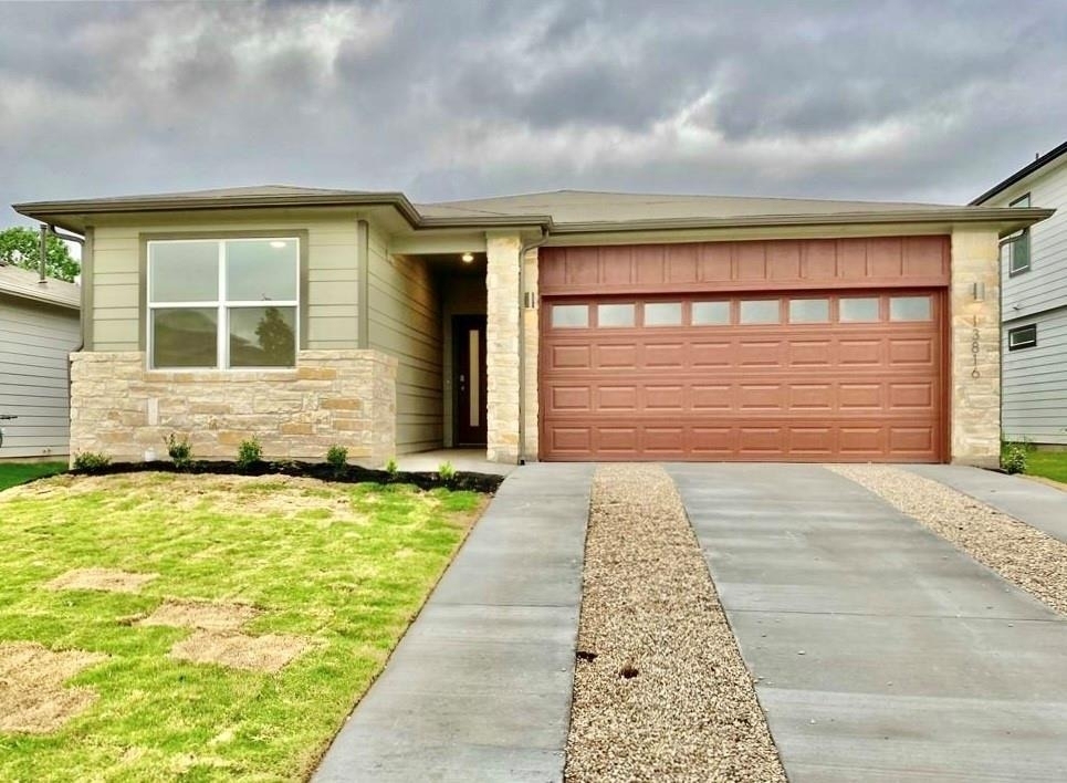 13816 Lubeck Dr - Photo 1