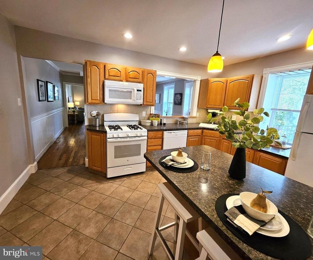 249 Highland Avenue - Photo 13