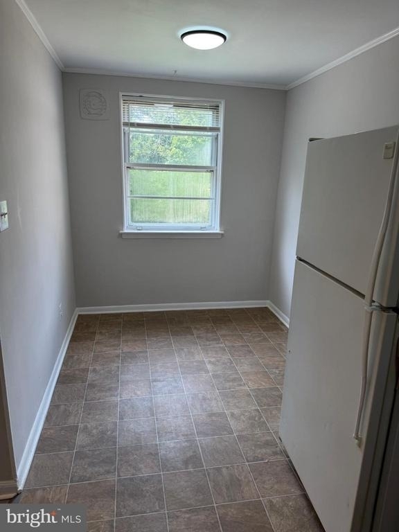 1404 Powell Road - Photo 7