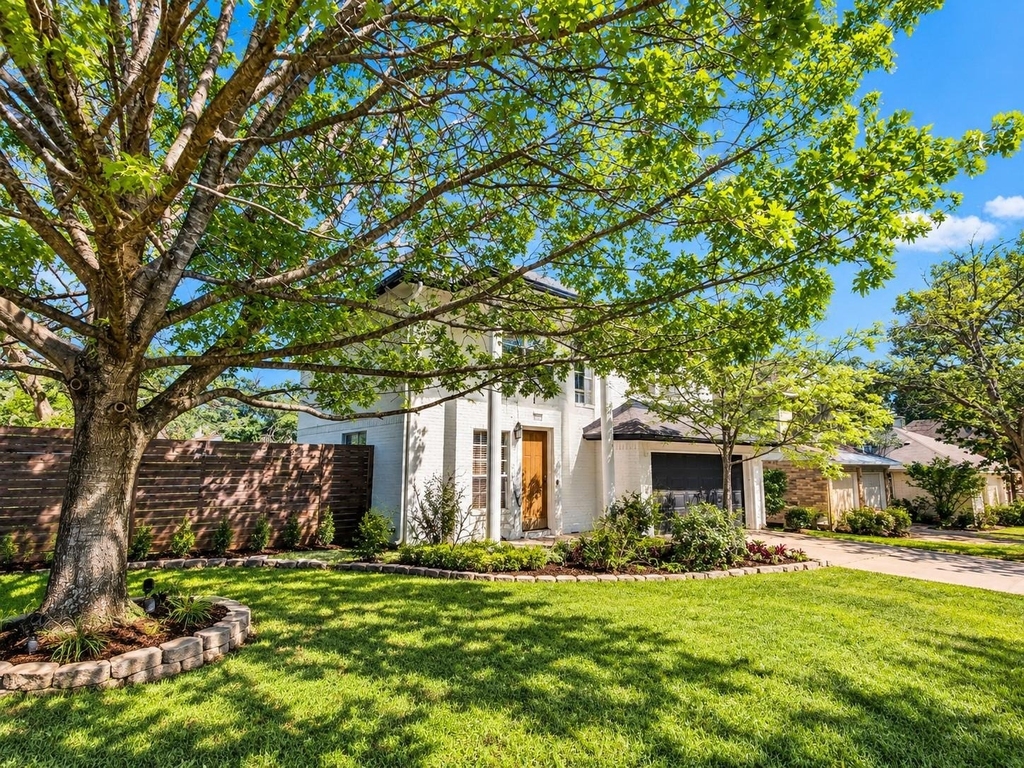 7901 Finch Trl - Photo 2