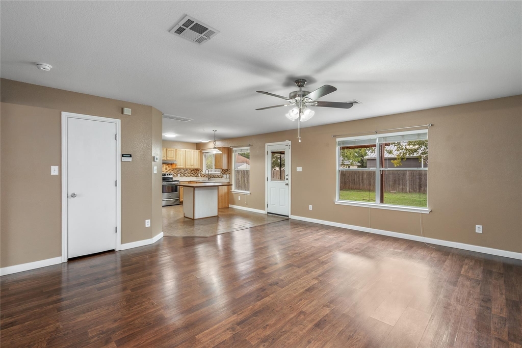 2609 Jason Dr - Photo 5