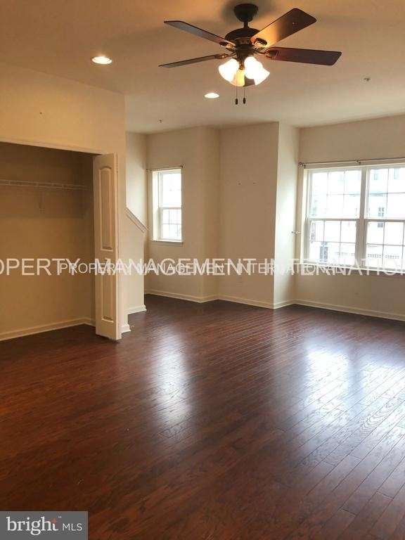 106 Mercer Court - Photo 1