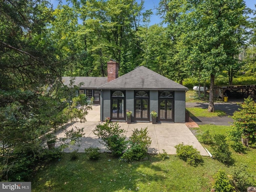 592 Province Line Road - Photo 5