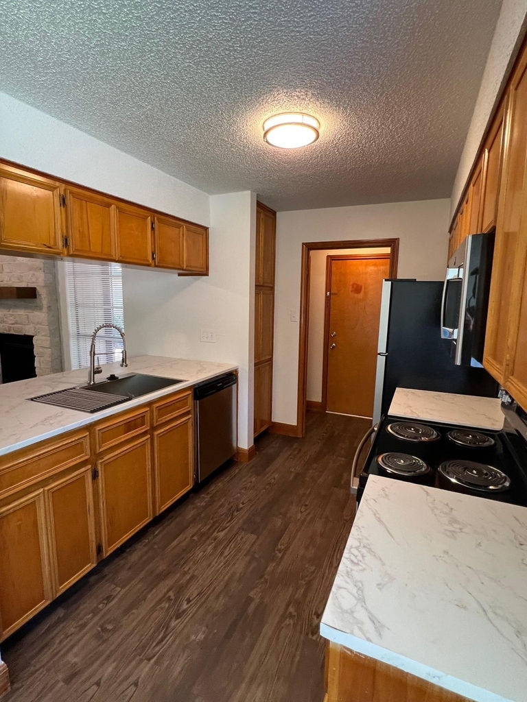 103 S Kaupo Dr - Photo 1