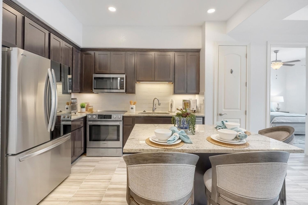 104 Bella Toscana Ave - Photo 0