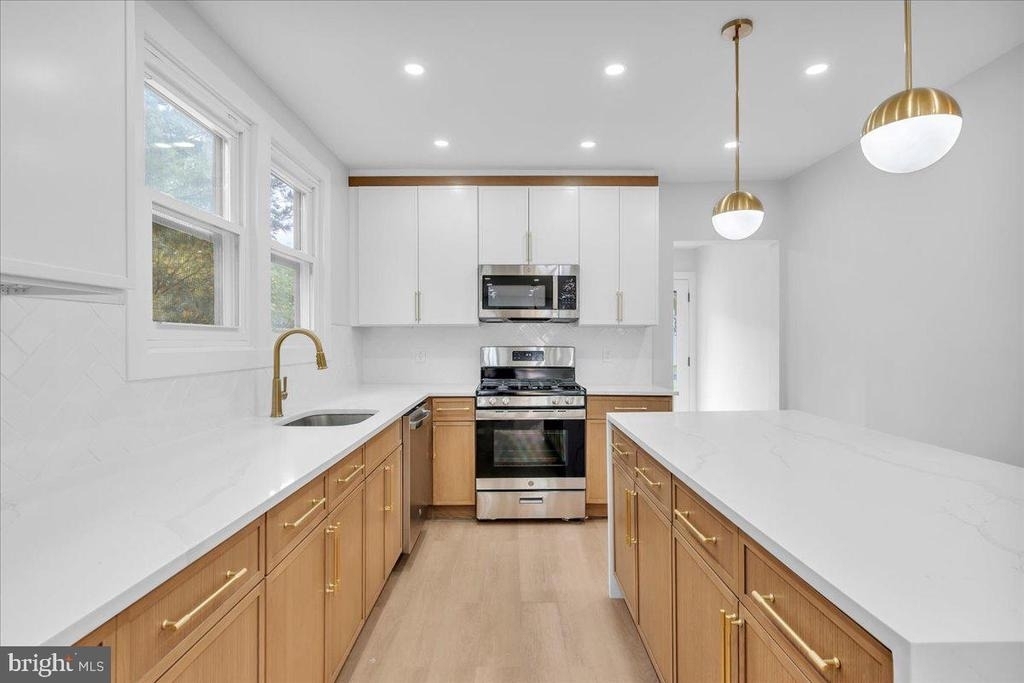 126 Kings Highway - Photo 9