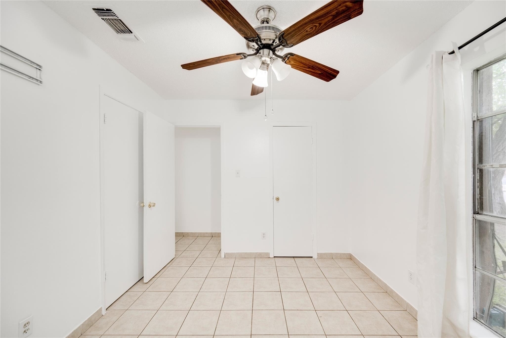 9502 North Creek Dr - Photo 10