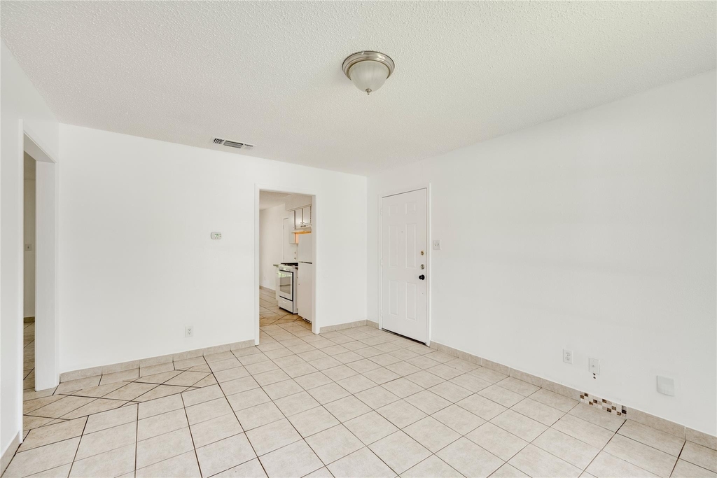 9502 North Creek Dr - Photo 18