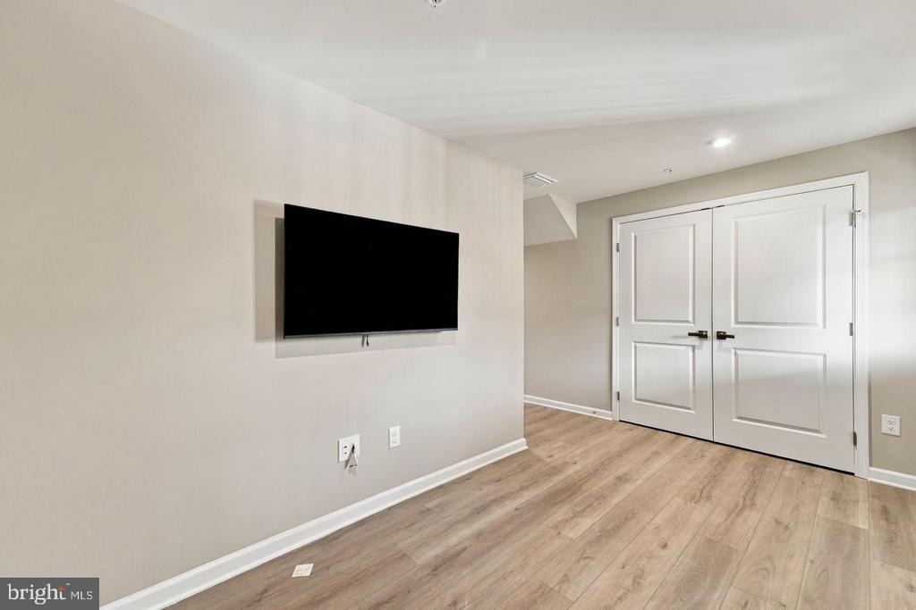 1180 W Walnut Road - Photo 8