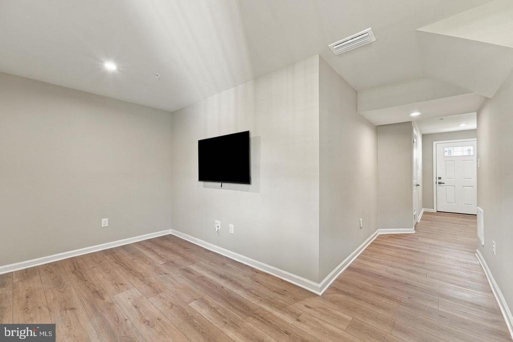 1180 W Walnut Road - Photo 6