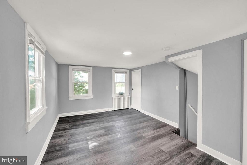 110 Crosswicks Street - Photo 12
