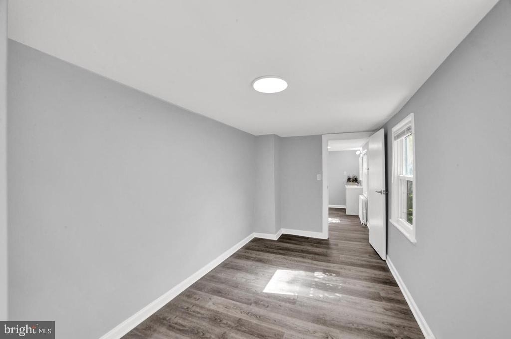 110 Crosswicks Street - Photo 14