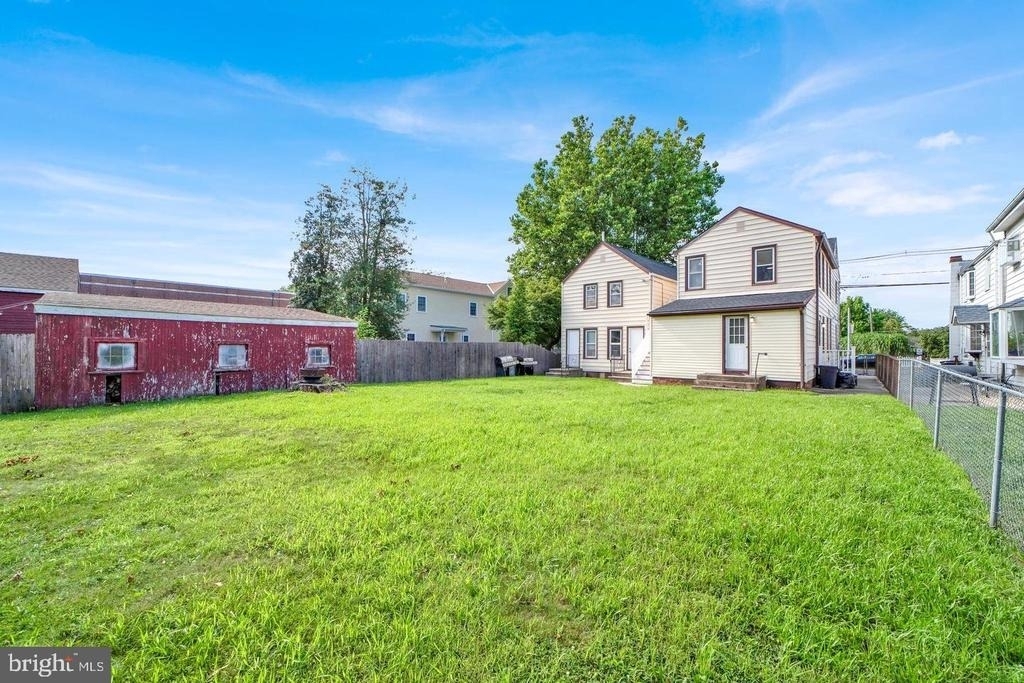 110 Crosswicks Street - Photo 24