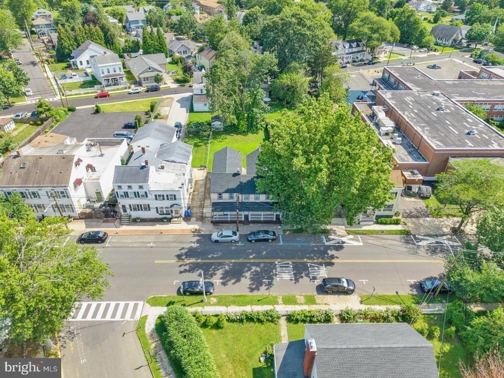 110 Crosswicks Street - Photo 30