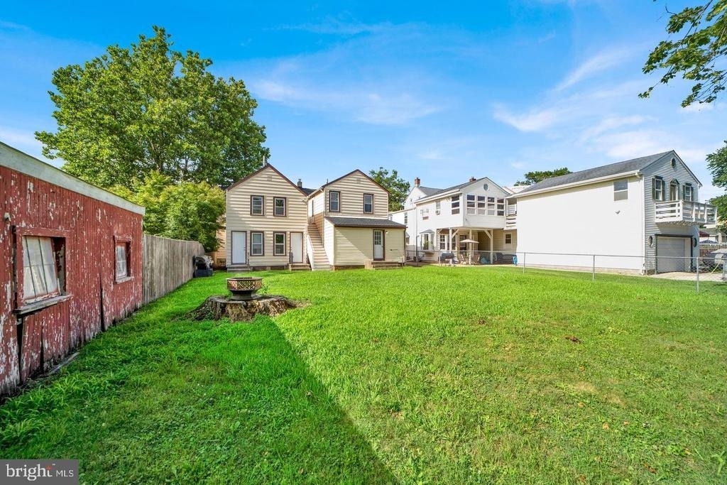 110 Crosswicks Street - Photo 23