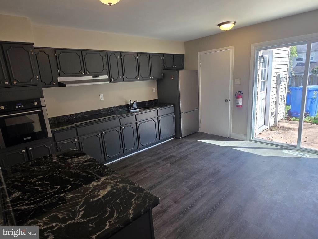 18 Roberts Place - Photo 3
