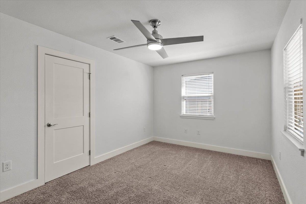 815 Orland Blvd - Photo 26