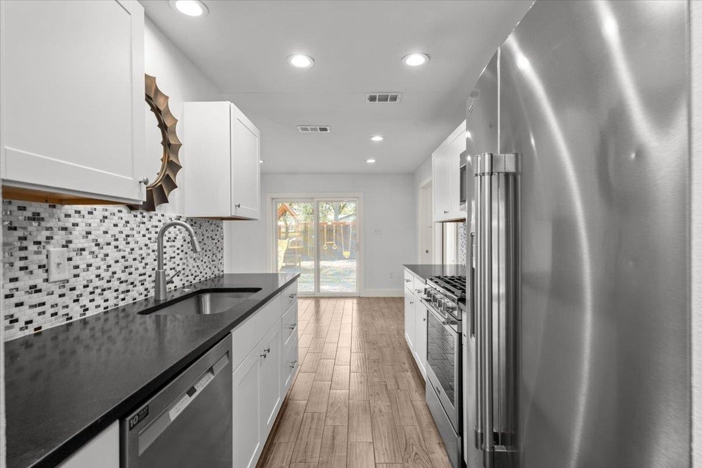 815 Orland Blvd - Photo 15