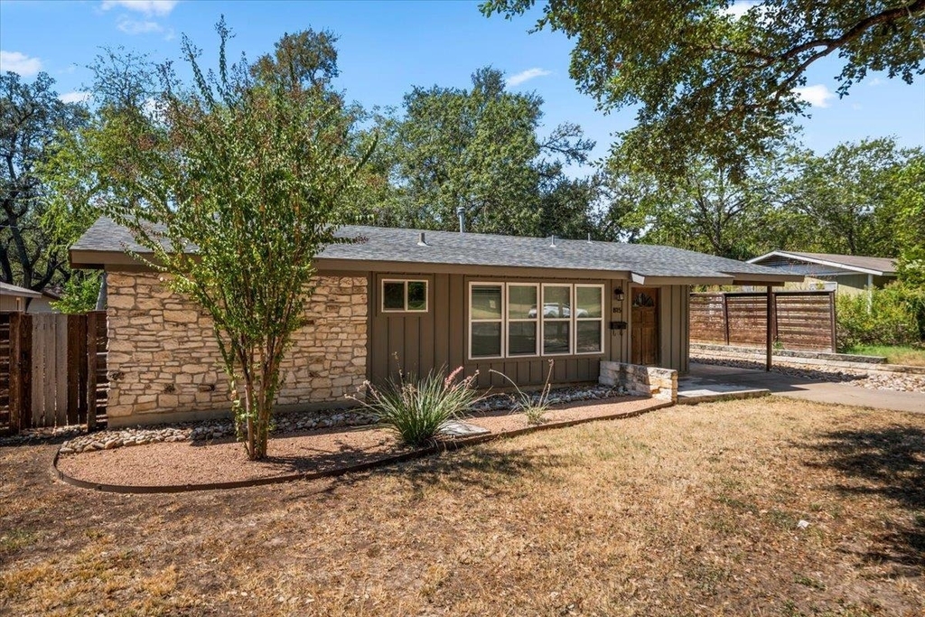 815 Orland Blvd - Photo 2