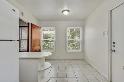 3416 Robinson Ave - Photo 5
