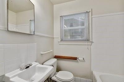 3416 Robinson Ave - Photo 3