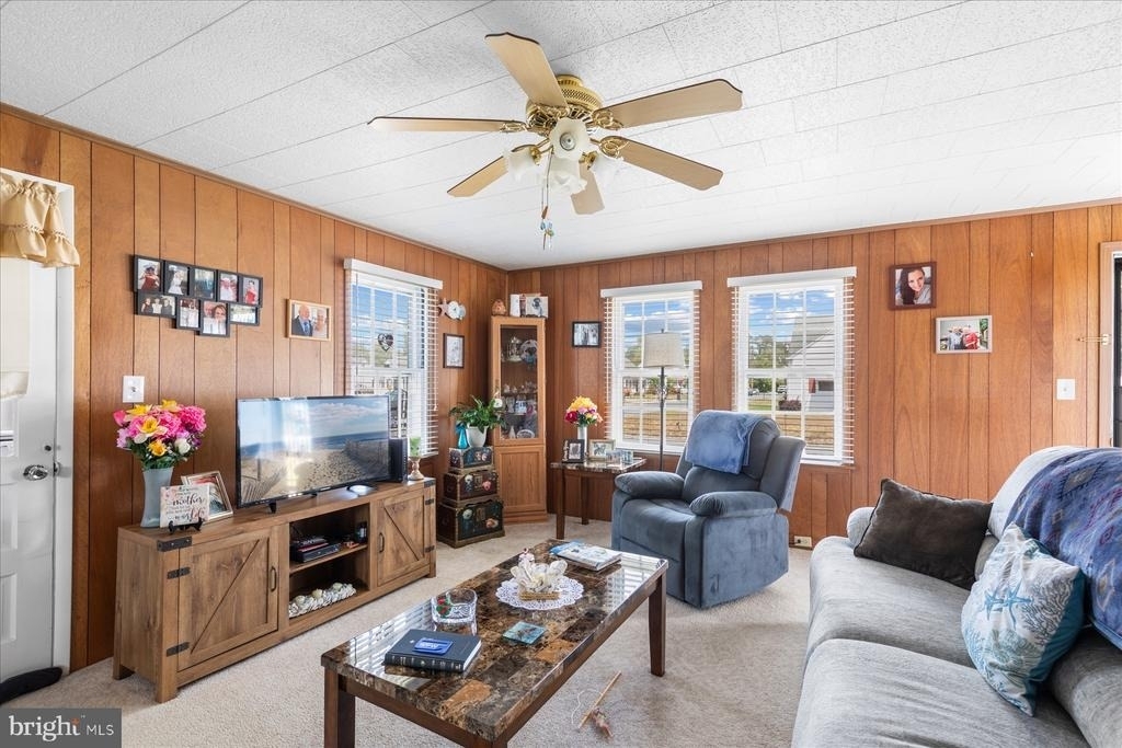 1400 Linden Drive - Photo 10