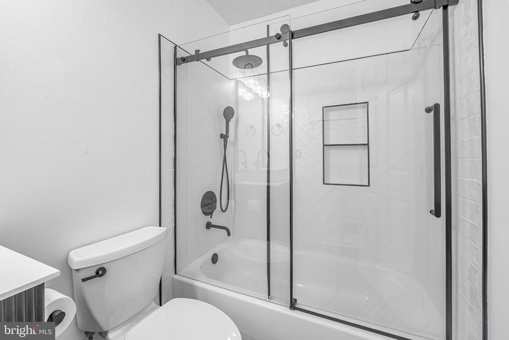 11304 Southlakes Drive - Photo 18