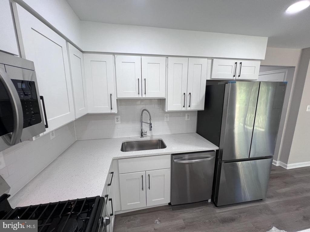 12200 Clear Creek Drive - Photo 33