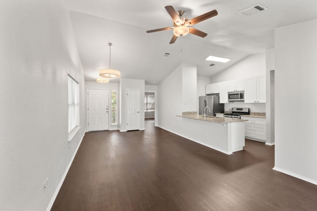 160 Prairie Springs Loop - Photo 7