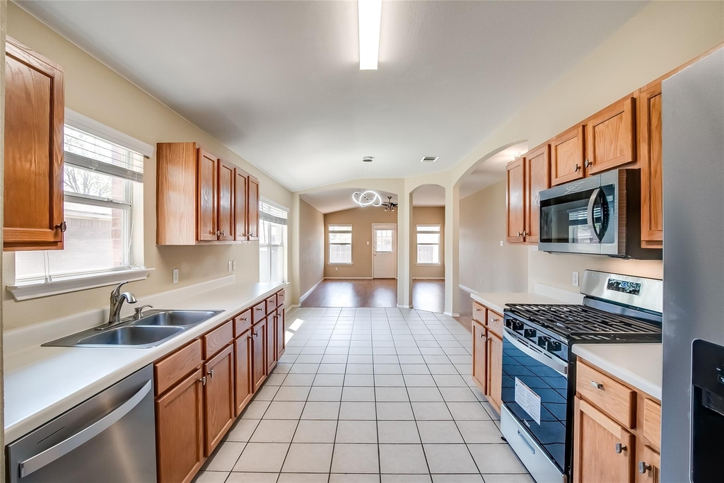 602 Mccarthur Dr - Photo 12