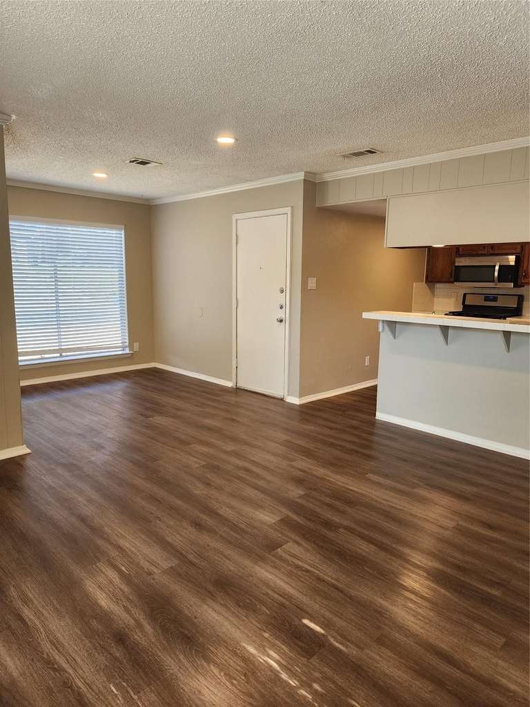 2806 Lovell Dr - Photo 2