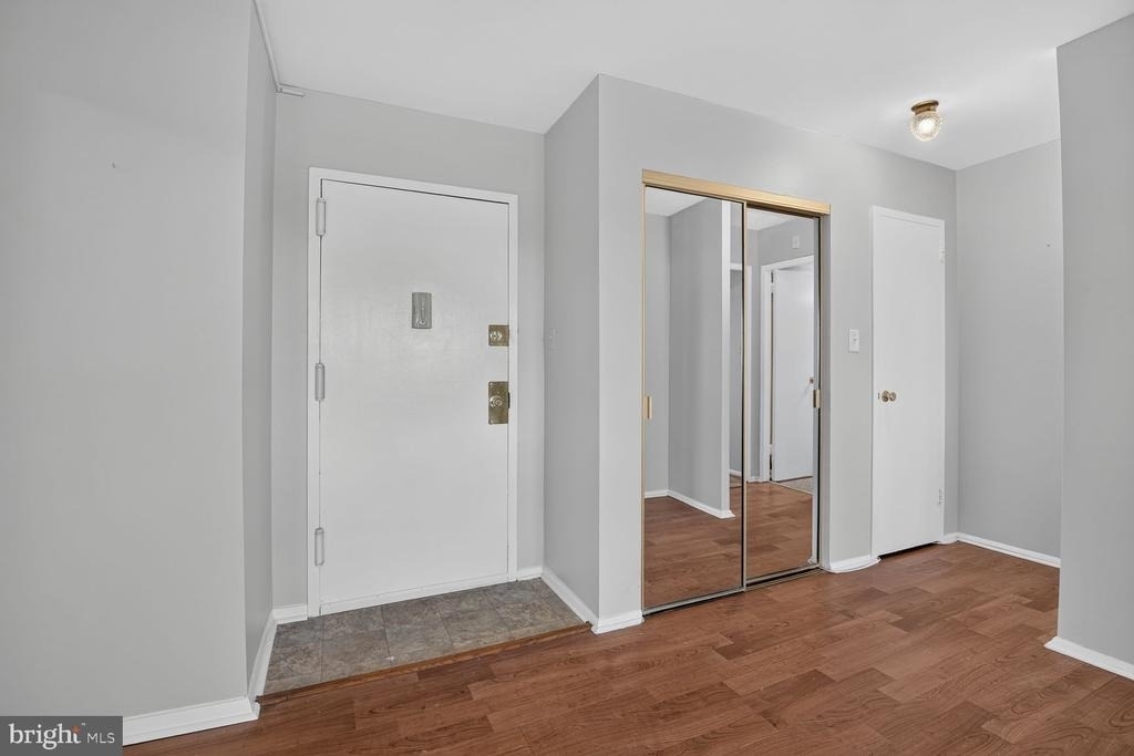 1111 W University Boulevard W - Photo 12