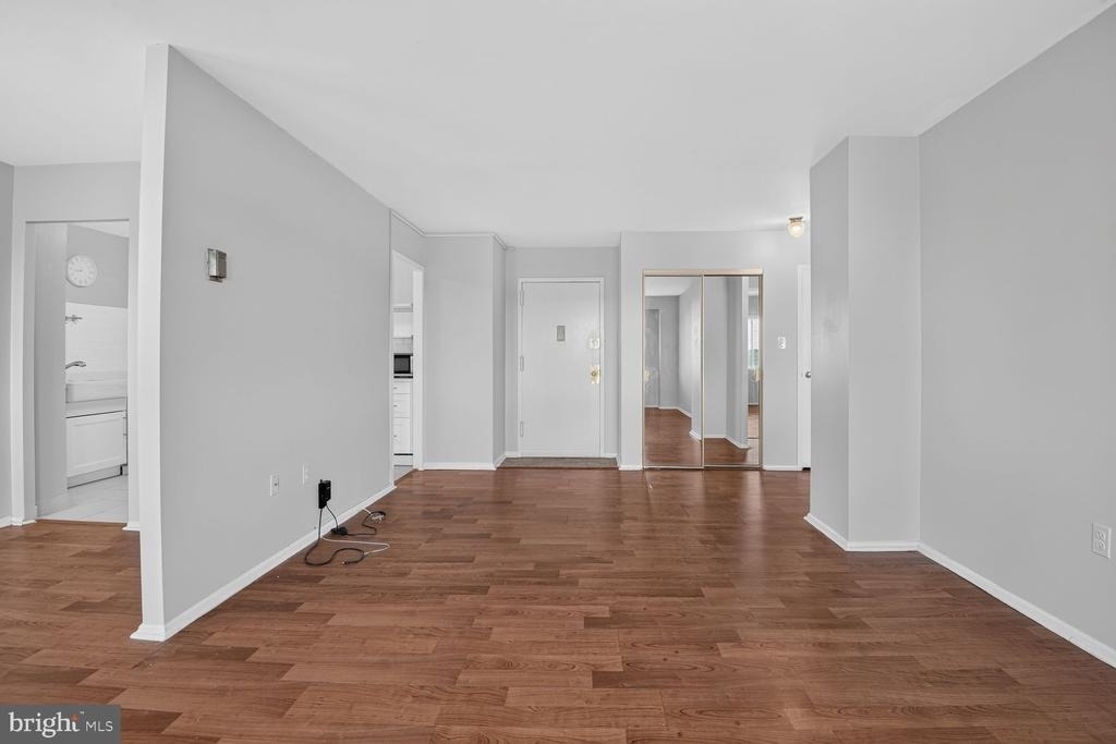 1111 W University Boulevard W - Photo 11