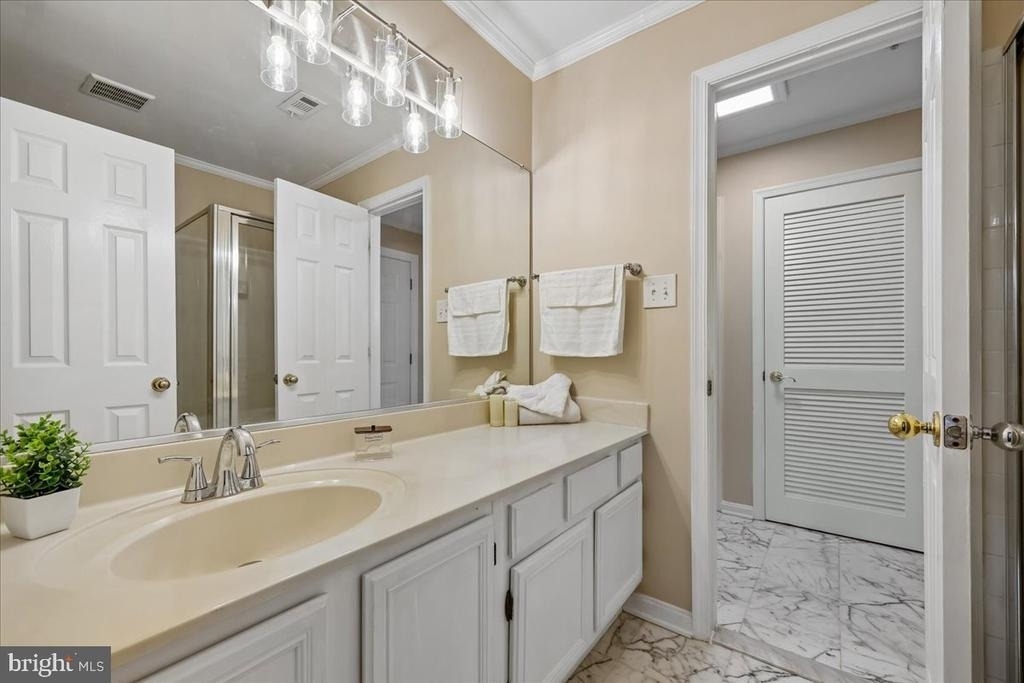 20404 Shore Harbour Drive - Photo 27