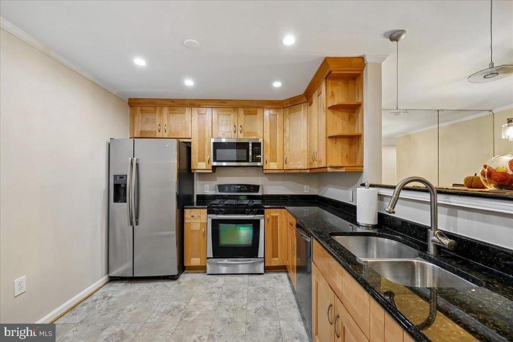 20404 Shore Harbour Drive - Photo 12