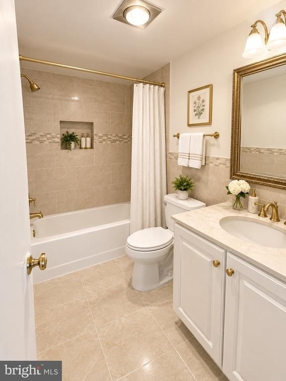4620 N Park Avenue - Photo 1