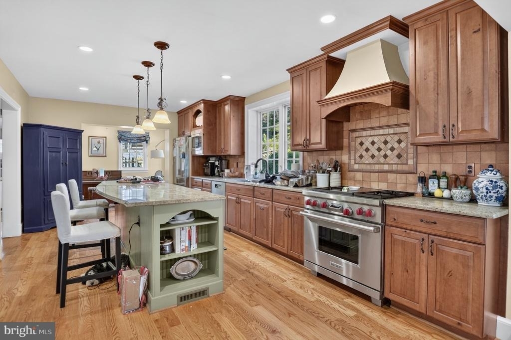 3511 Woodbine Street - Photo 12