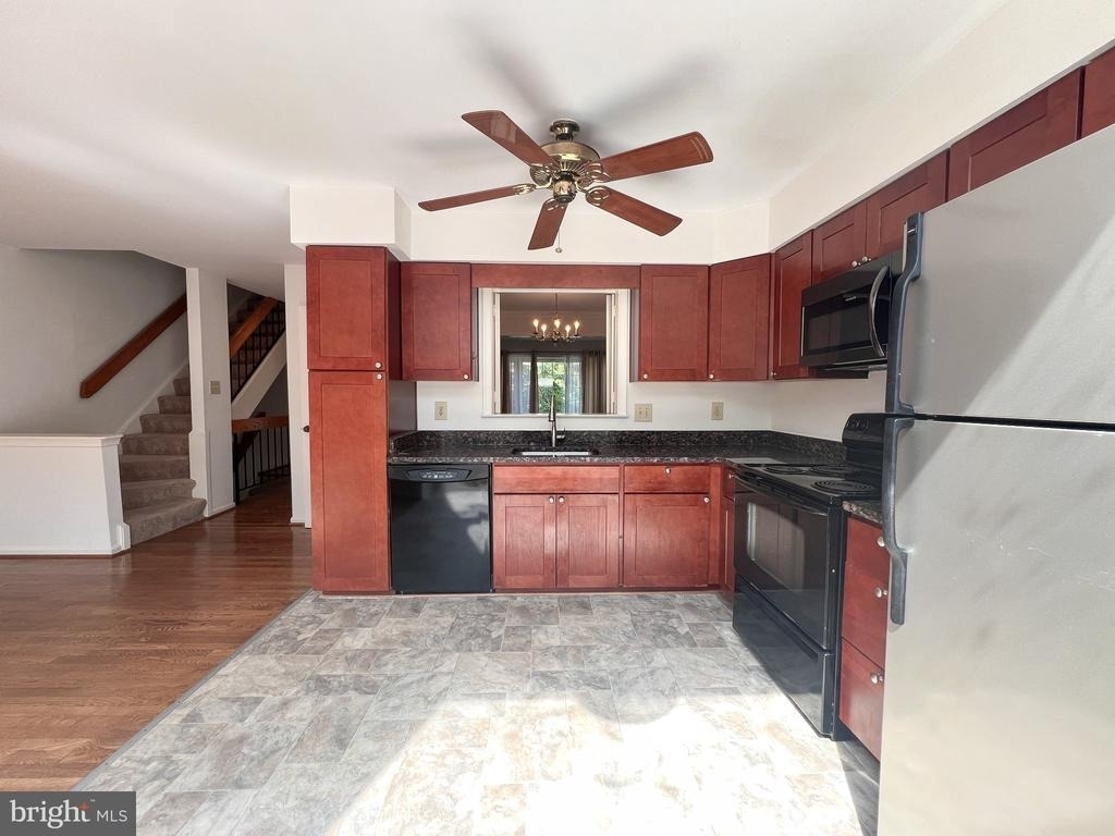 1951 Hickory Hill Lane - Photo 12
