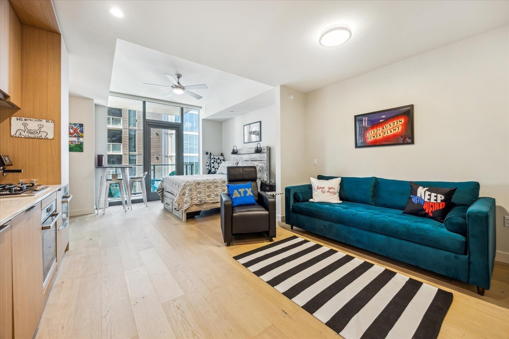 44 East Ave - Photo 0