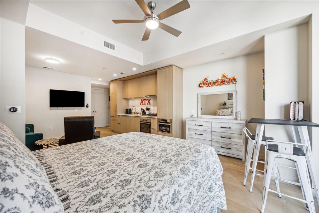 44 East Ave - Photo 1