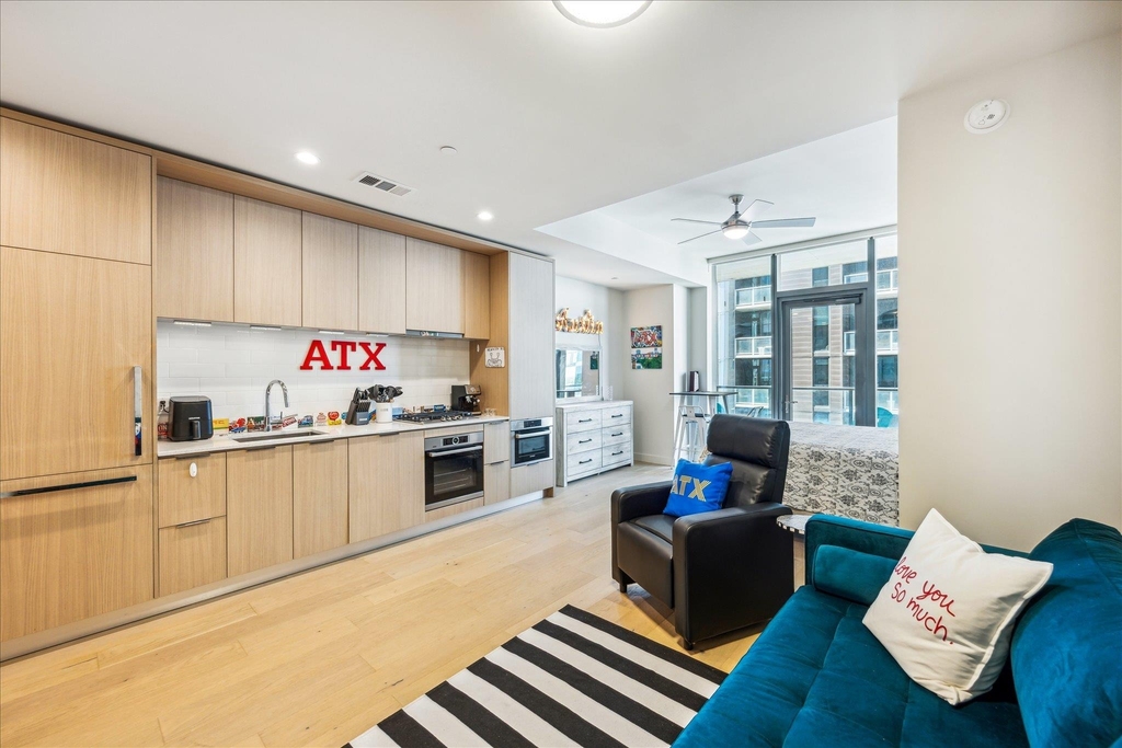 44 East Ave - Photo 4