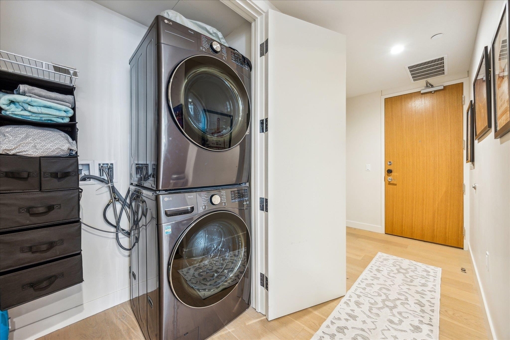 44 East Ave - Photo 5