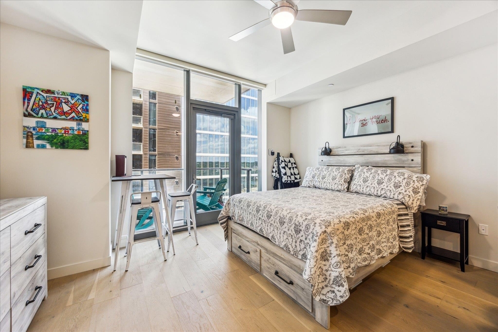 44 East Ave - Photo 2